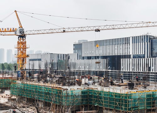 國(guó)慶假期不停工，千名建設(shè)者奮戰(zhàn)一線加快推進(jìn)重點(diǎn)工程